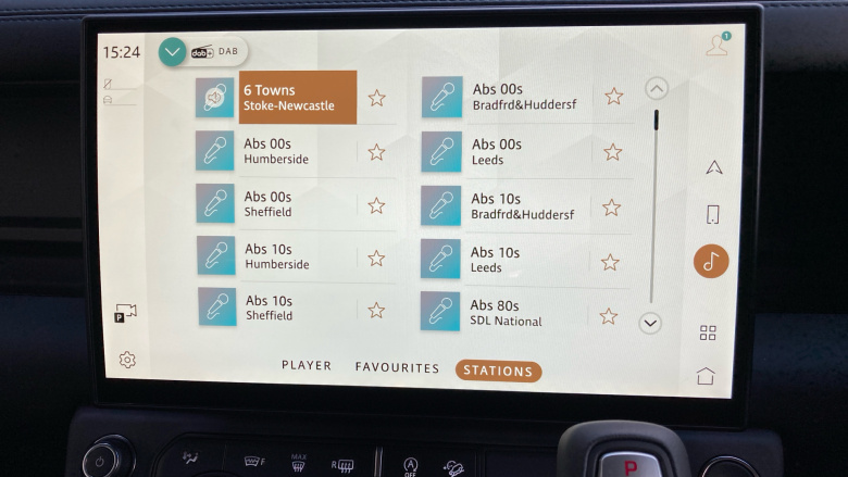 Land Rover Defender 3.0 D250 X-Dynamic SE 90 3dr Auto Diesel Estate